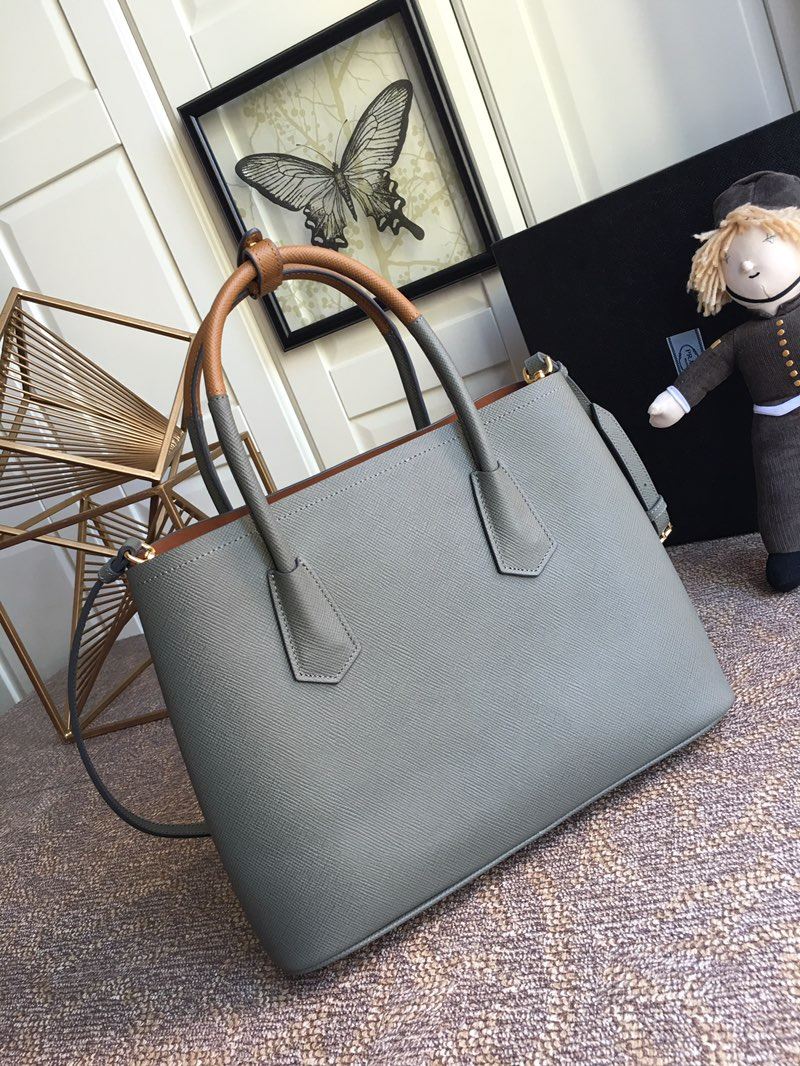 Pra*a top handle bags